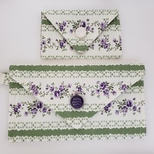 Floral Fabric Wristlet Clutch & Card Holder SET 💜